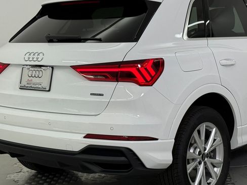 Used 2025 Audi Q3 2.0T Premium w/ Convenience Package image 25