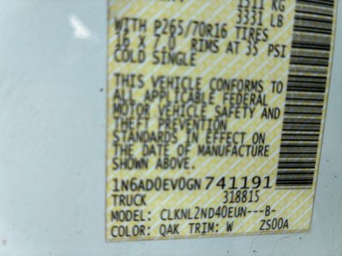 Used 2016 Nissan Frontier SV image 19