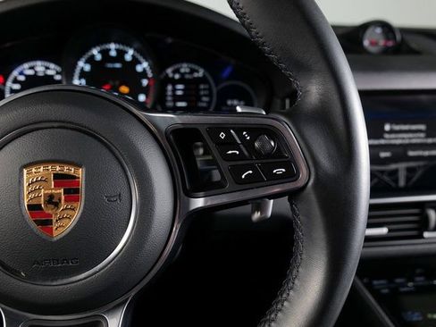Certified 2023 Porsche Cayenne Platinum Edition image 23