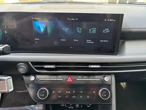 Used 2025 Hyundai Sonata SEL FWD image 19