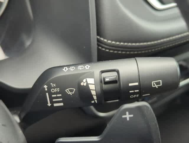 Used 2025 Nissan Rogue SV FWD image 25