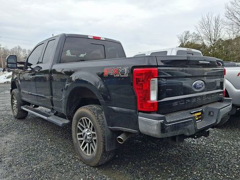 Used 2017 Ford F250 Lariat w/ Lariat Value Package image 6