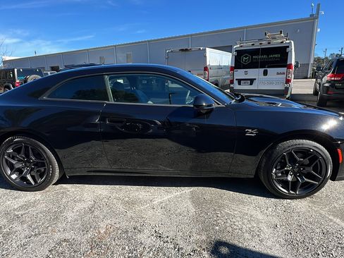 Used 2024 Dodge Charger R/T w/ Plus Group image 7