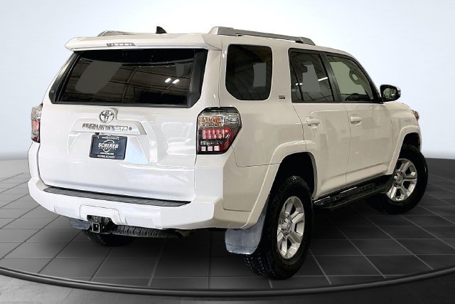 Used 2016 Toyota 4Runner SR5 Premium AWD/4WD image 2