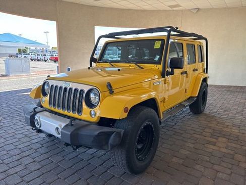 Used 2015 Jeep Wrangler Unlimited Sahara w/ Max Tow Package AWD/4WD image 1