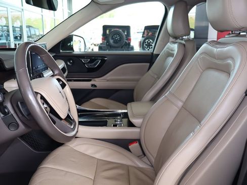 Used 2021 Lincoln Aviator Reserve w/ Equipment Group 201A RWD image 18