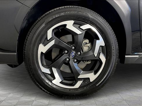 Used 2023 Subaru Crosstrek 2.5i Limited w/ Moonroof Package image 13