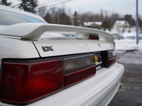 Used 1993 Ford Mustang LX image 91