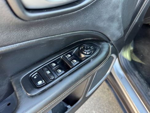 Used 2019 Jeep Compass Sport image 9