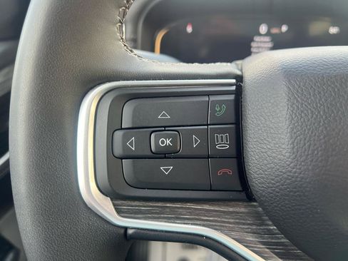 Used 2024 Jeep Wagoneer L Series II image 50