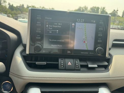 Used 2020 Toyota RAV4 Limited image 15