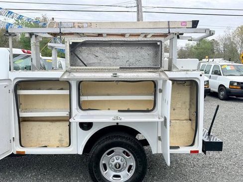 Used 2011 Chevrolet Silverado 2500 W/T AWD/4WD image 24
