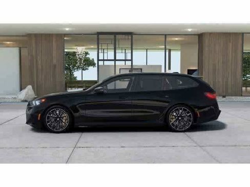 New 2026 BMW M5 Touring image 4