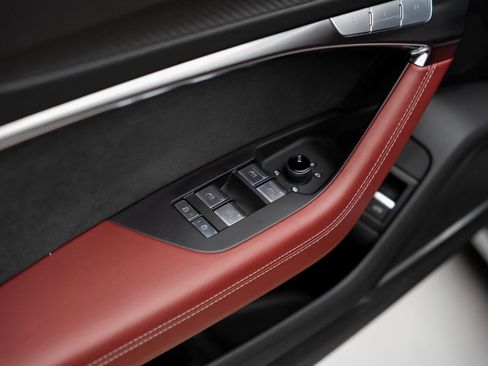 Used 2023 Audi S6 Premium Plus w/ Premium Plus Package image 55