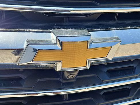 Certified 2024 Chevrolet Traverse LT FWD image 32