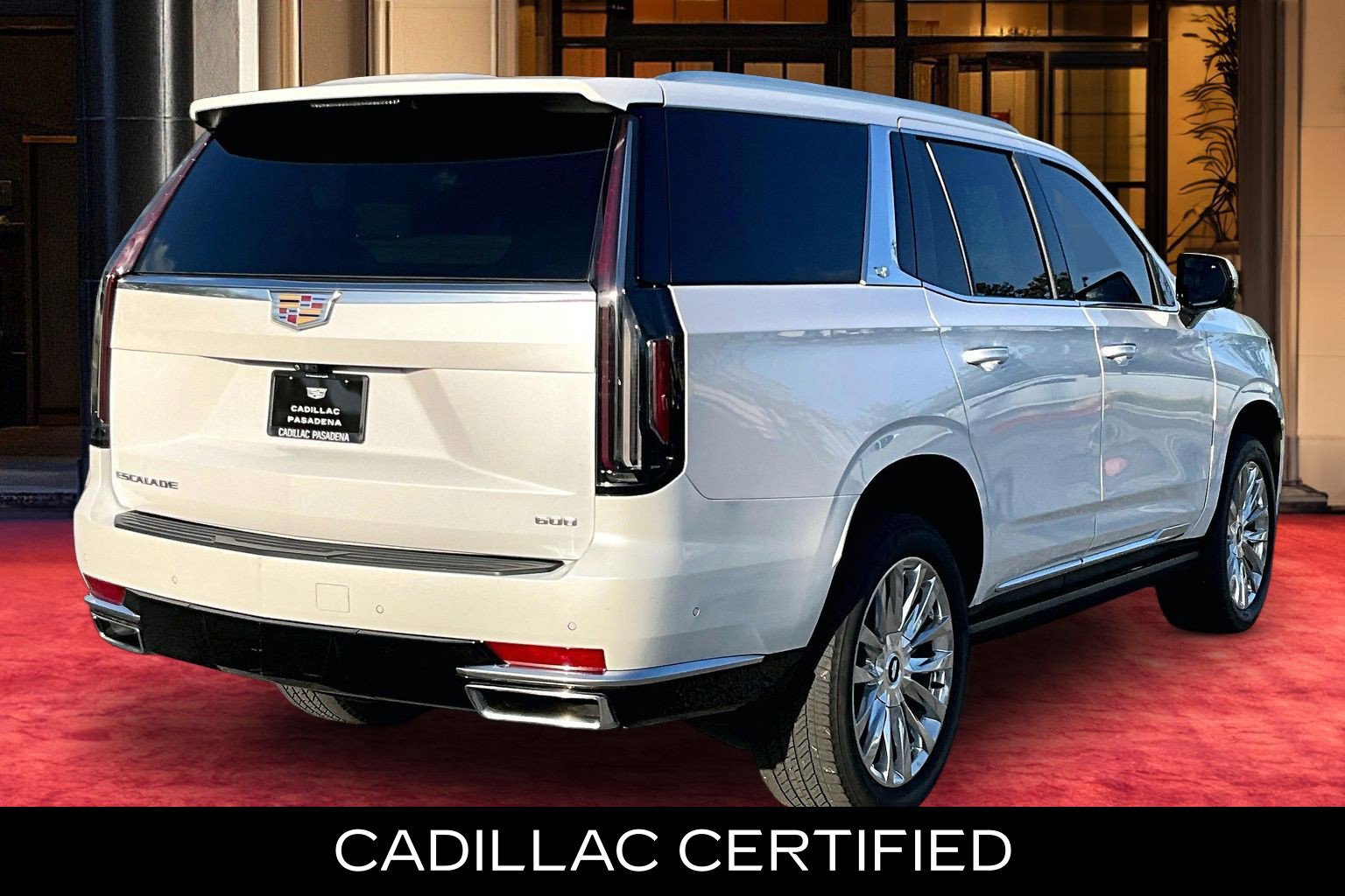 Used 2023 Cadillac Escalade Premium Luxury w/ Performance Package AWD/4WD image 6