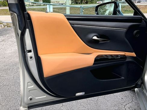 Used 2023 Lexus ES 350 image 25