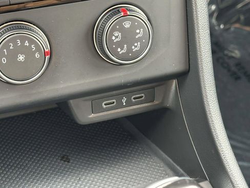 Certified 2023 Volkswagen Jetta Sport image 28