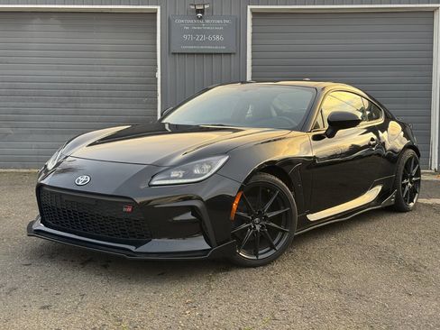 Used 2024 Toyota GR86 Premium image 1