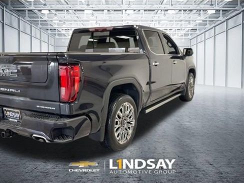 Used 2023 GMC Sierra 1500 Denali Ultimate AWD/4WD image 9