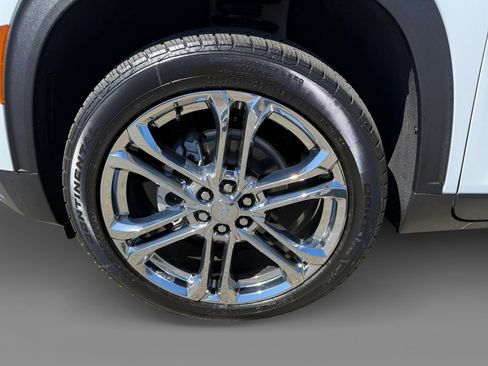 New 2026 Chevrolet Traverse LT w/ Driver Confidence Package FWD image 9