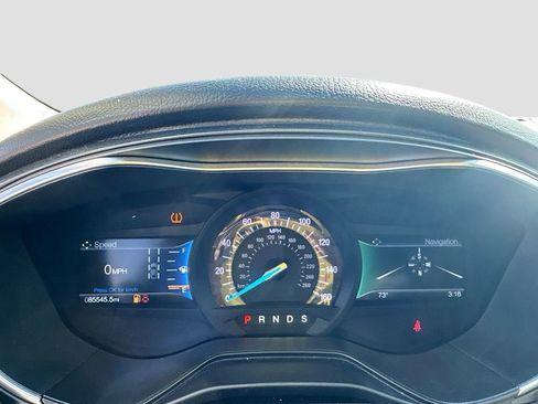 Used 2019 Ford Fusion Titanium image 14