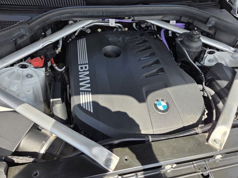 Used 2024 BMW X5 sDrive40i w/ M Sport Package RWD image 18