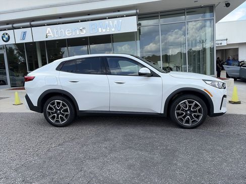 Certified 2026 BMW X2 xDrive28i AWD/4WD image 9