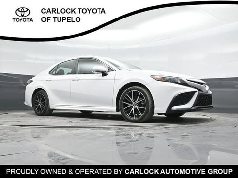 Used 2024 Toyota Camry SE FWD image 39