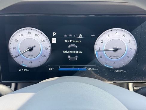 Used 2024 Hyundai Elantra SEL image 25