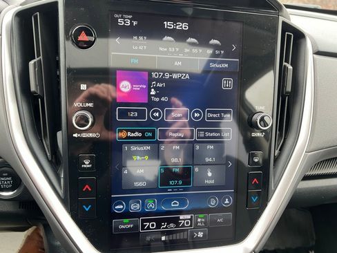 Used 2024 Subaru Crosstrek 2.0i Premium image 32