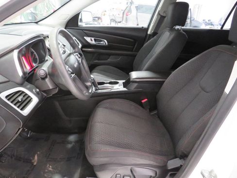 Used 2015 GMC Terrain SLE image 13