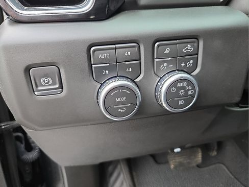 Certified 2026 GMC Sierra 1500 Denali AWD/4WD image 11