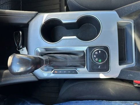 Used 2020 Chevrolet Blazer LT image 19