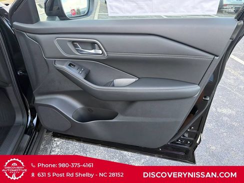 New 2026 Nissan Rogue Platinum AWD/4WD image 40