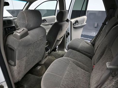 Used 2003 Chevrolet TrailBlazer LS w/ Preferred Equipment Group image 30