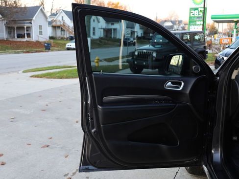 Used 2020 Dodge Durango SXT w/ 3rd Row Seating Group image 10