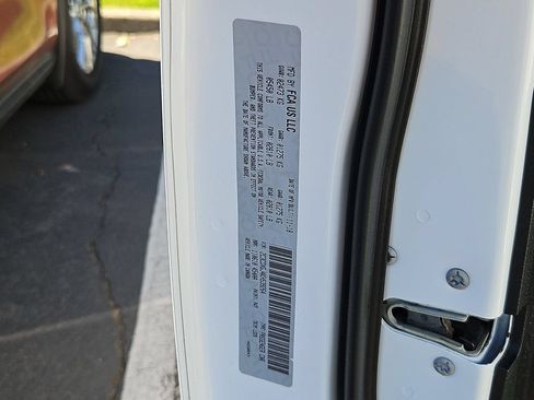 Used 2019 Dodge Charger Scat Pack w/ Driver Confidence Group RWD image 32