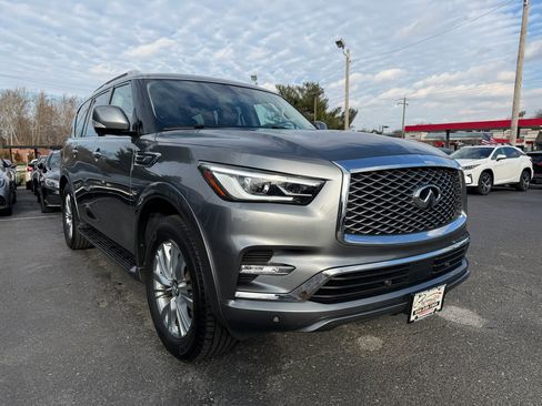 Used 2019 INFINITI QX80 Luxe w/ Proassist Package image 3