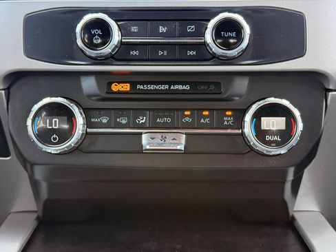 Used 2022 Ford F250 Lariat AWD/4WD image 23