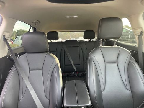 Used 2023 Buick Envision Essence image 32