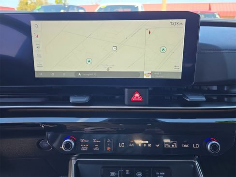 Used 2025 Kia Carnival SX Prestige image 17