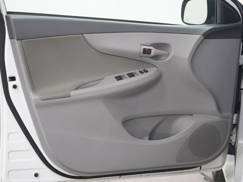 Used 2009 Toyota Corolla S image 17