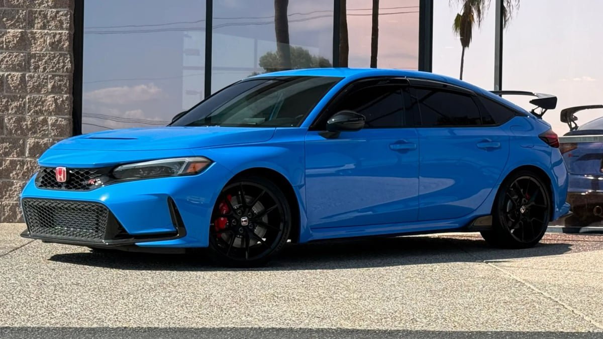 Used 2024 Honda Civic Type R image 3