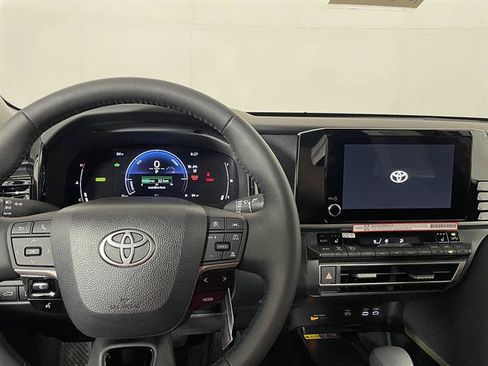 New 2026 Toyota Camry LE w/ Convenience Package AWD/4WD image 15