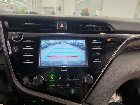 Used 2020 Toyota Camry LE FWD image 24