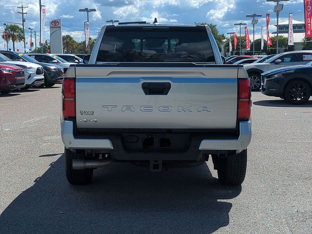 Certified 2024 Toyota Tacoma SR5 AWD/4WD image 4