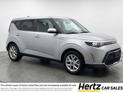 Used 2025 Kia Soul LX w/ LX Technology Package