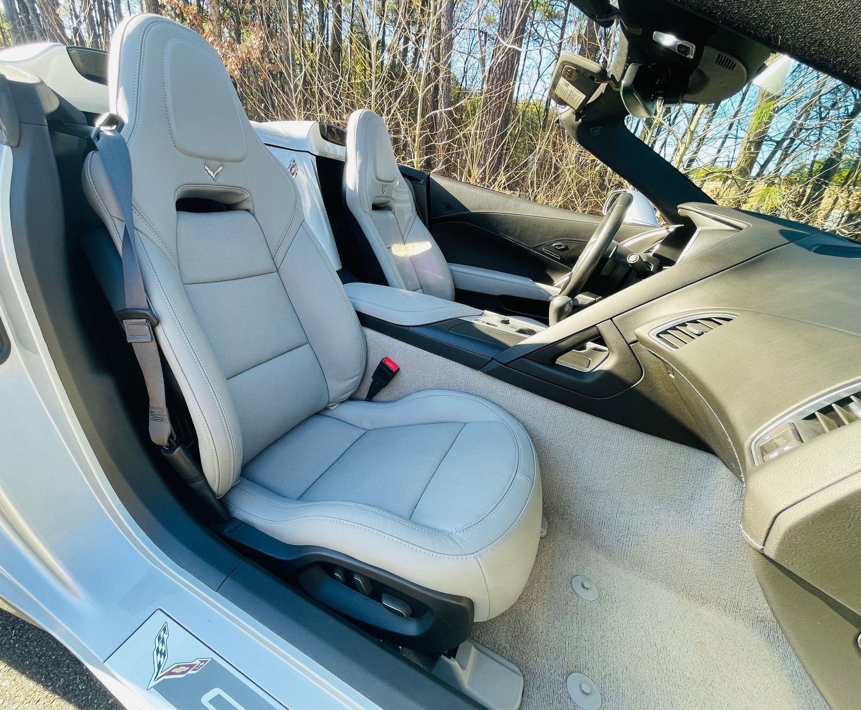 Used 2015 Chevrolet Corvette Stingray Convertible w/ 2LT Preferred Equipment Group RWD image 42
