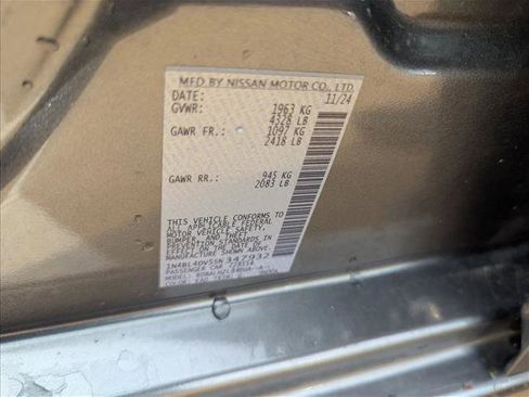 Used 2025 Nissan Altima 2.5 SV FWD image 16